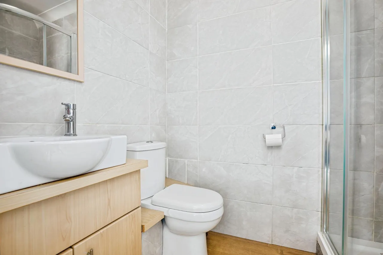 Penlon Road, Newcastle Emlyn, SA38, photo 8