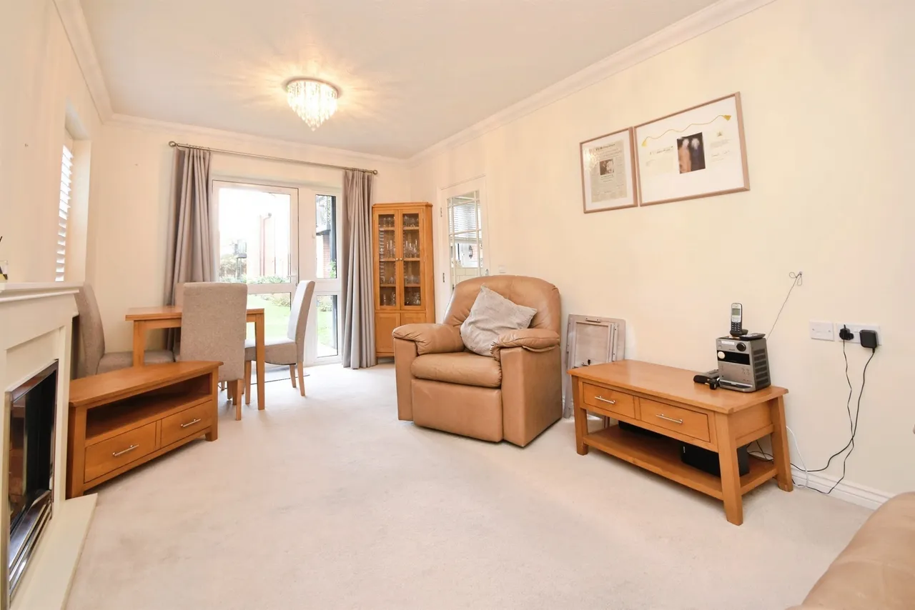 Laindon Road, Billericay, CM12, photo 5