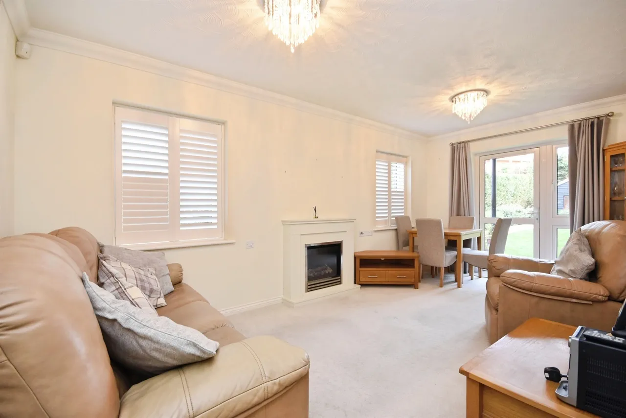 Laindon Road, Billericay, CM12, photo 3
