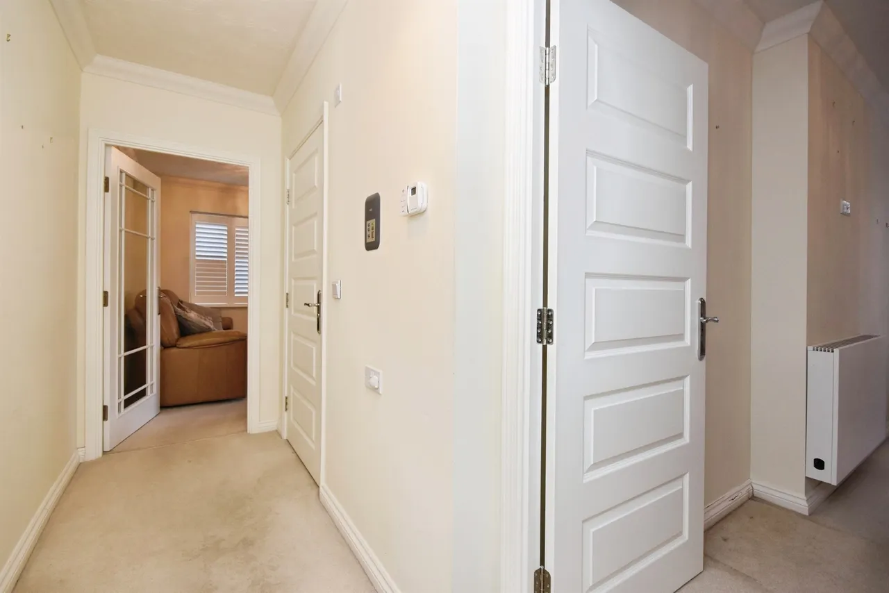 Laindon Road, Billericay, CM12, photo 4