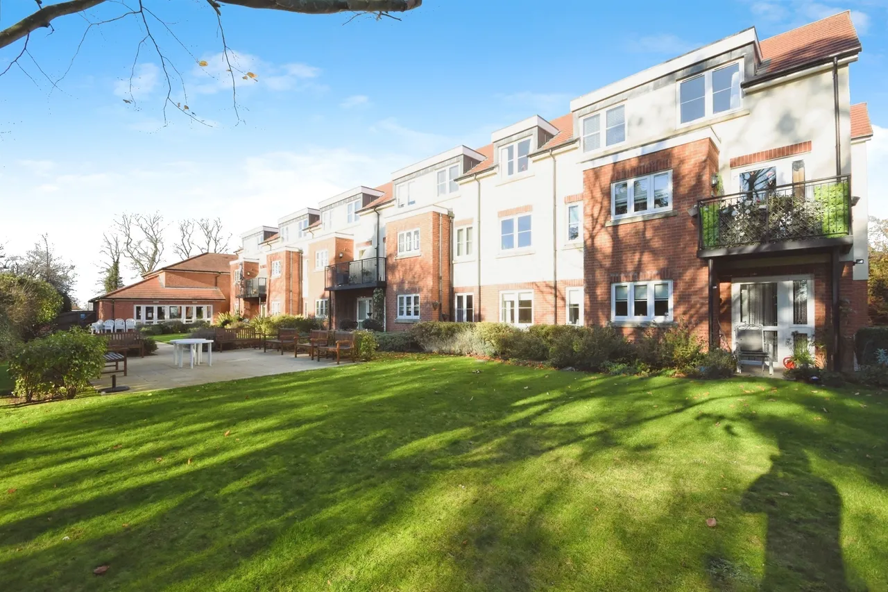 Laindon Road, Billericay, CM12, photo 16