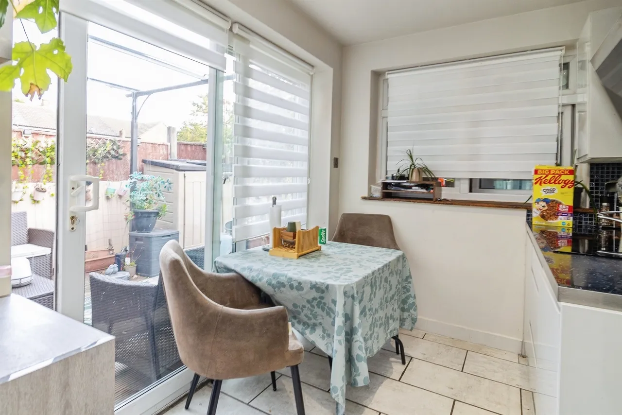 Sycamore Road, Houghton Regis, LU5, photo 5