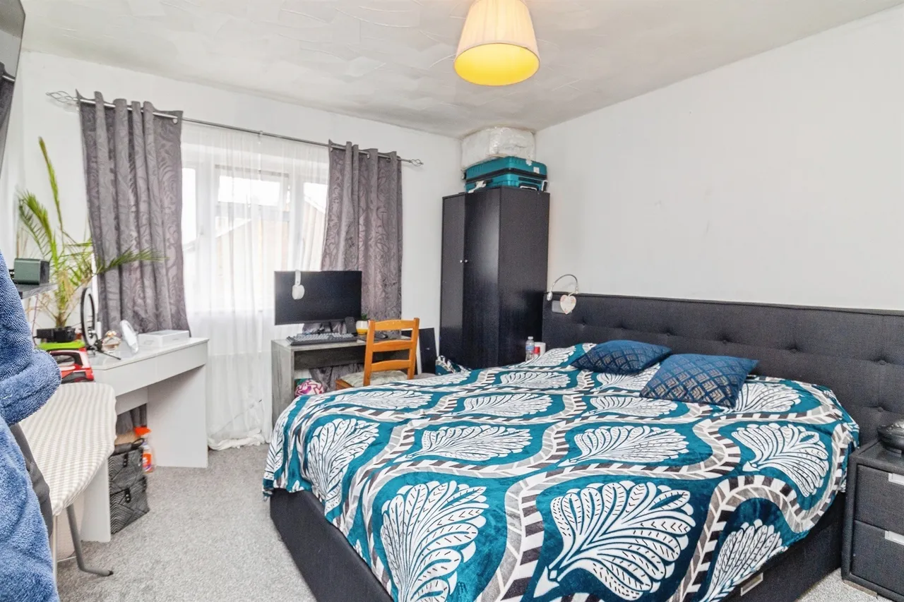 Sycamore Road, Houghton Regis, LU5, photo 7