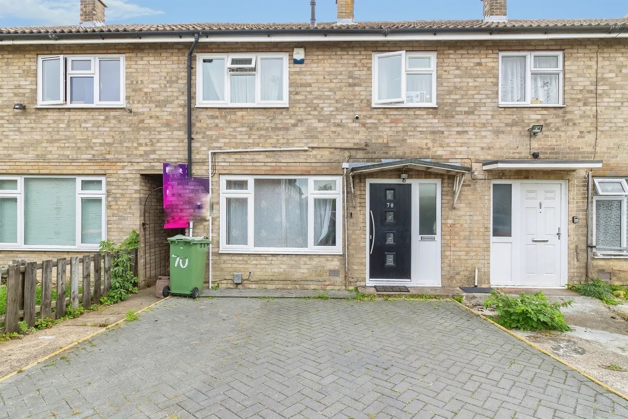 3 bed house for sale, Sycamore Road, Houghton Regis, LU5