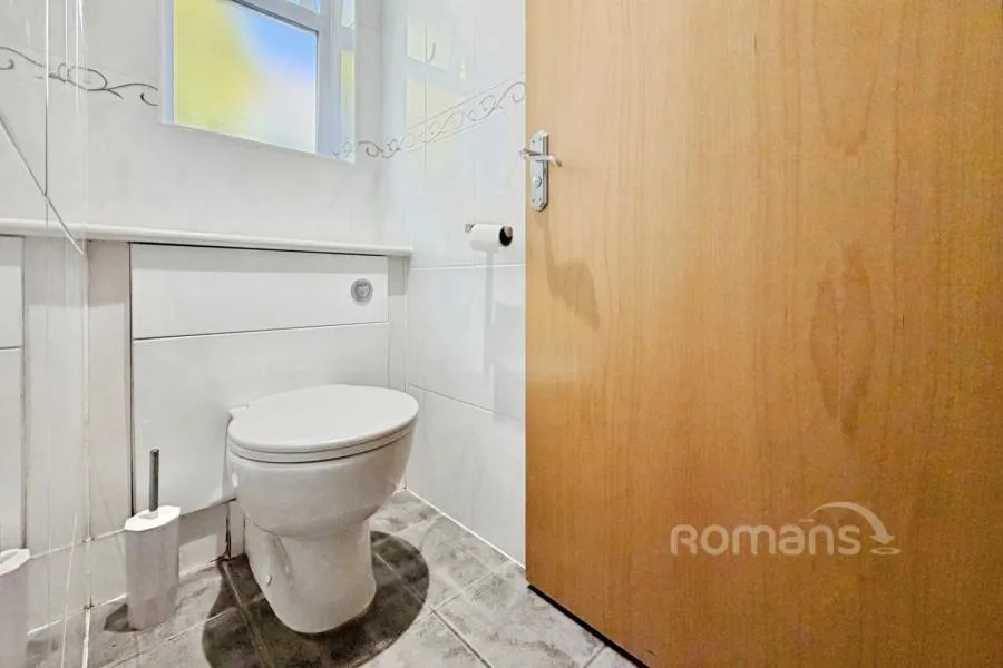 Broom Acres, Sandhurst, GU47, photo 13