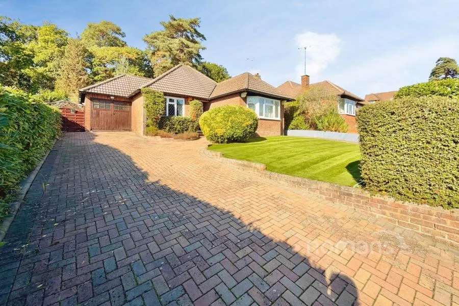 Broom Acres, Sandhurst, GU47, photo 16