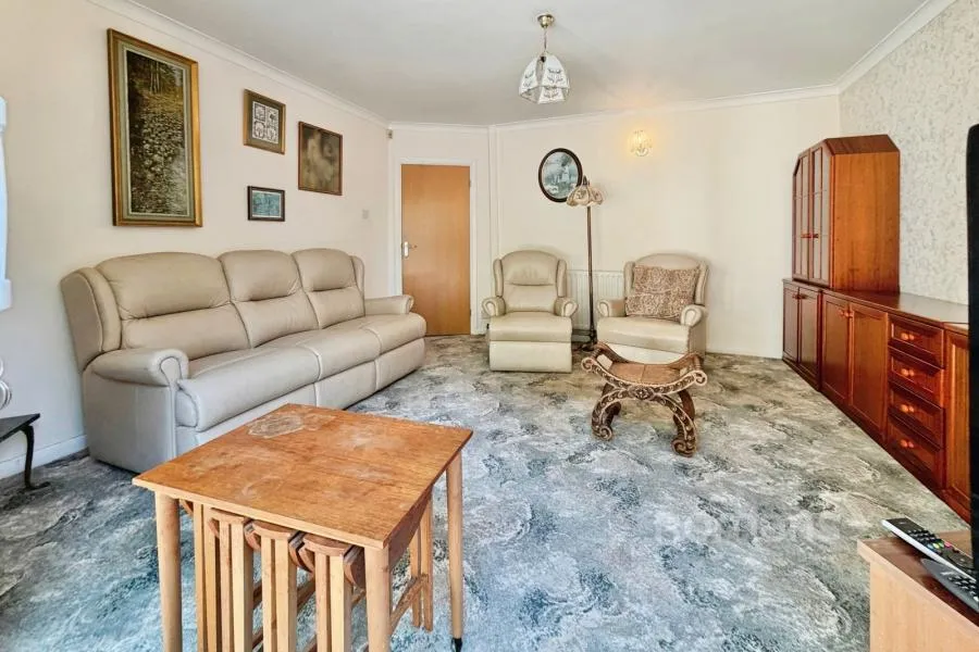 Broom Acres, Sandhurst, GU47, photo 4