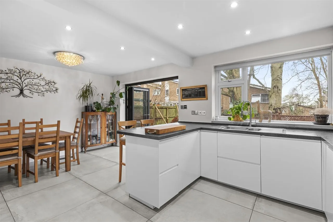 Uplands Close, High Wycombe, HP13, photo 2