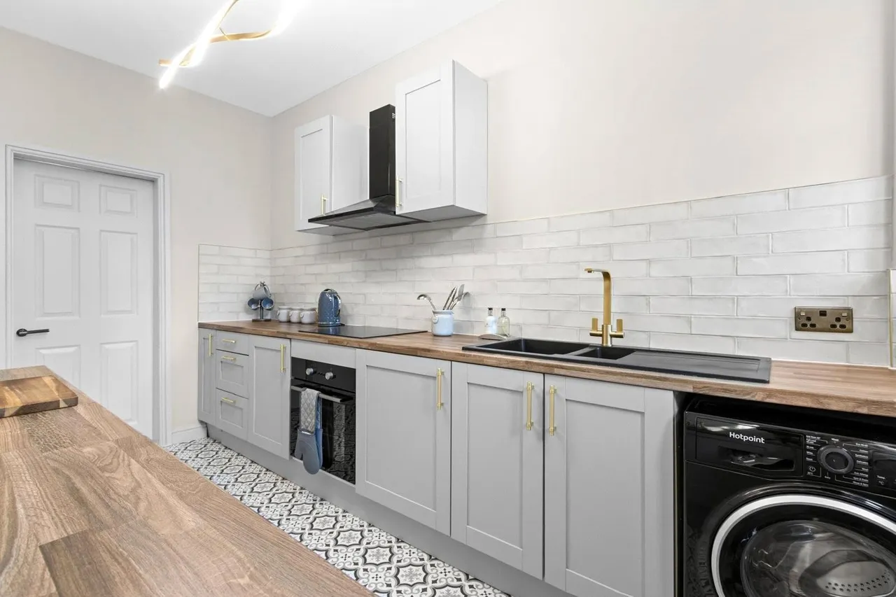 Carr Road, Calverley, Pudsey, West Yorkshire, LS28, photo 11