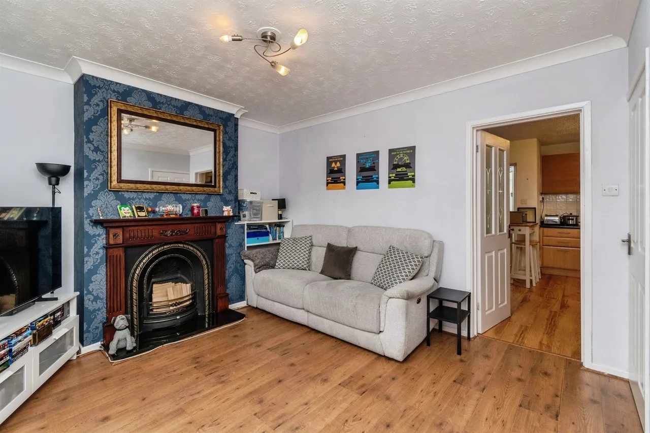 Hunter Road, Cannock, WS11, photo 3