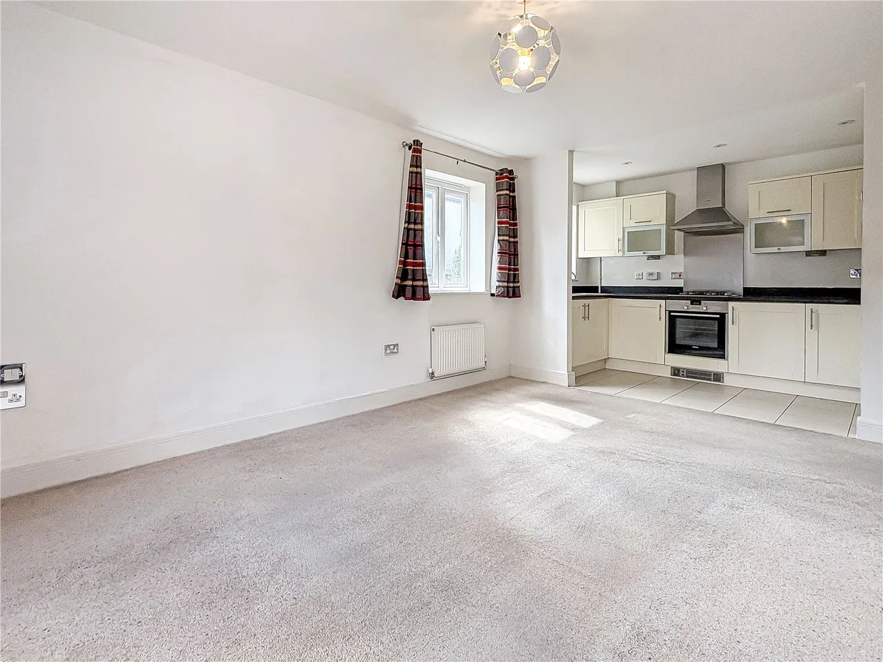 Dunnell Close, Sunbury-on-Thames, TW16, photo 2