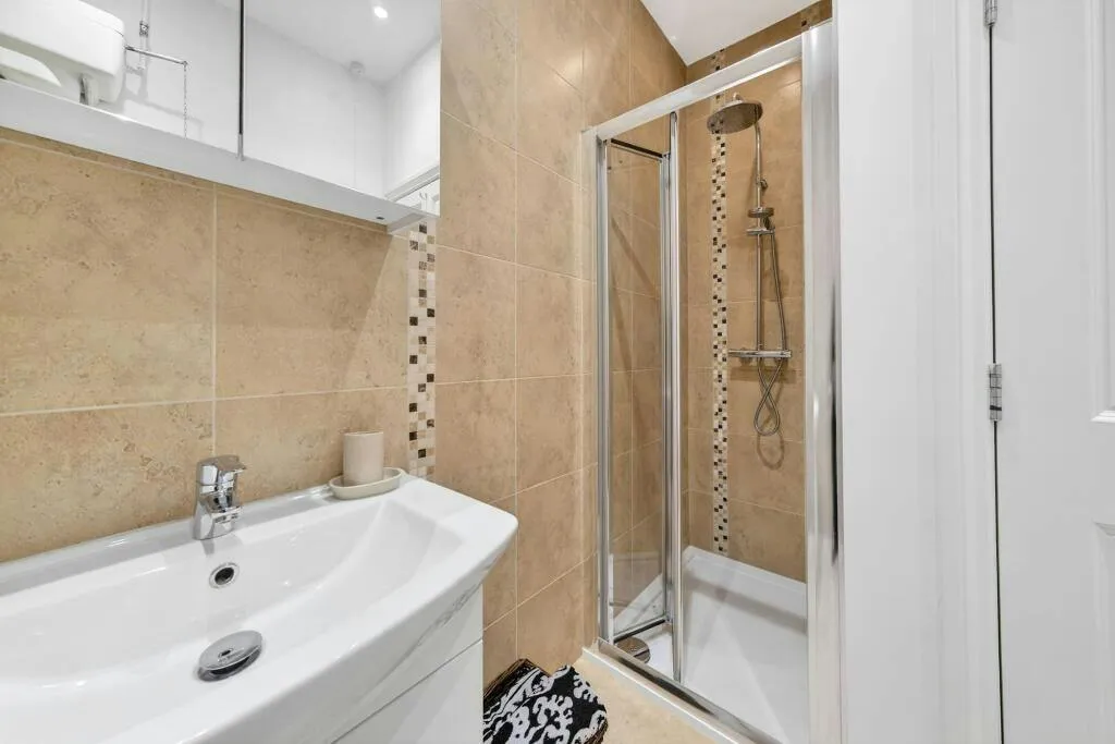 Fentiman Road, London, SW8, photo 22