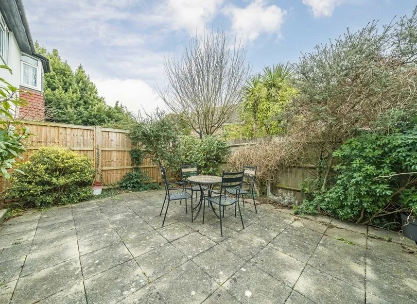 Grove Close, Kingston Upon Thames, KT1, photo 6