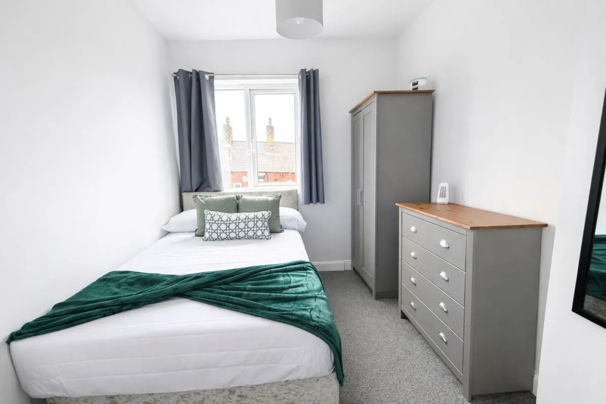 1 bed house to rent, Doncaster Road, Barnsley