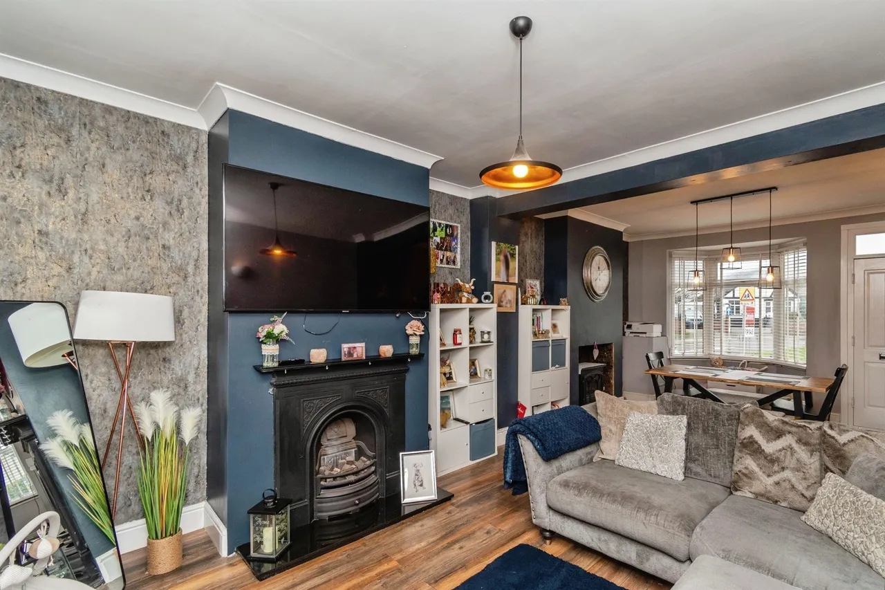 2 bed house for sale, Lichfield Road, Shelfield, WS4
