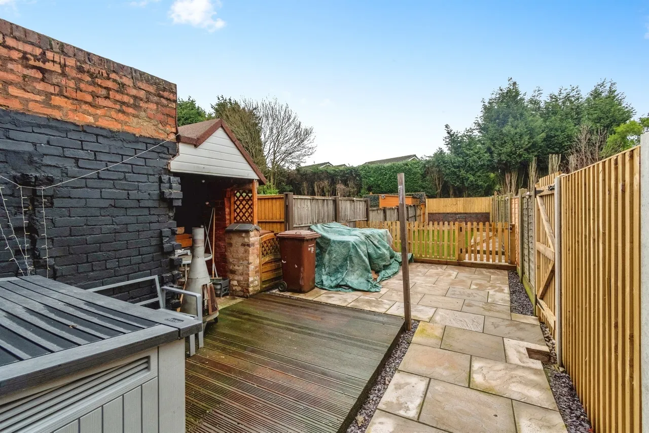 Lichfield Road, Shelfield, WS4, photo 12