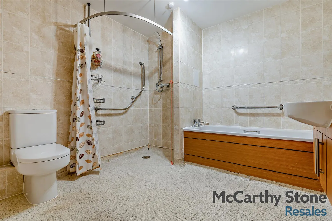 Marlborough Road, Cardiff, CF23, photo 13