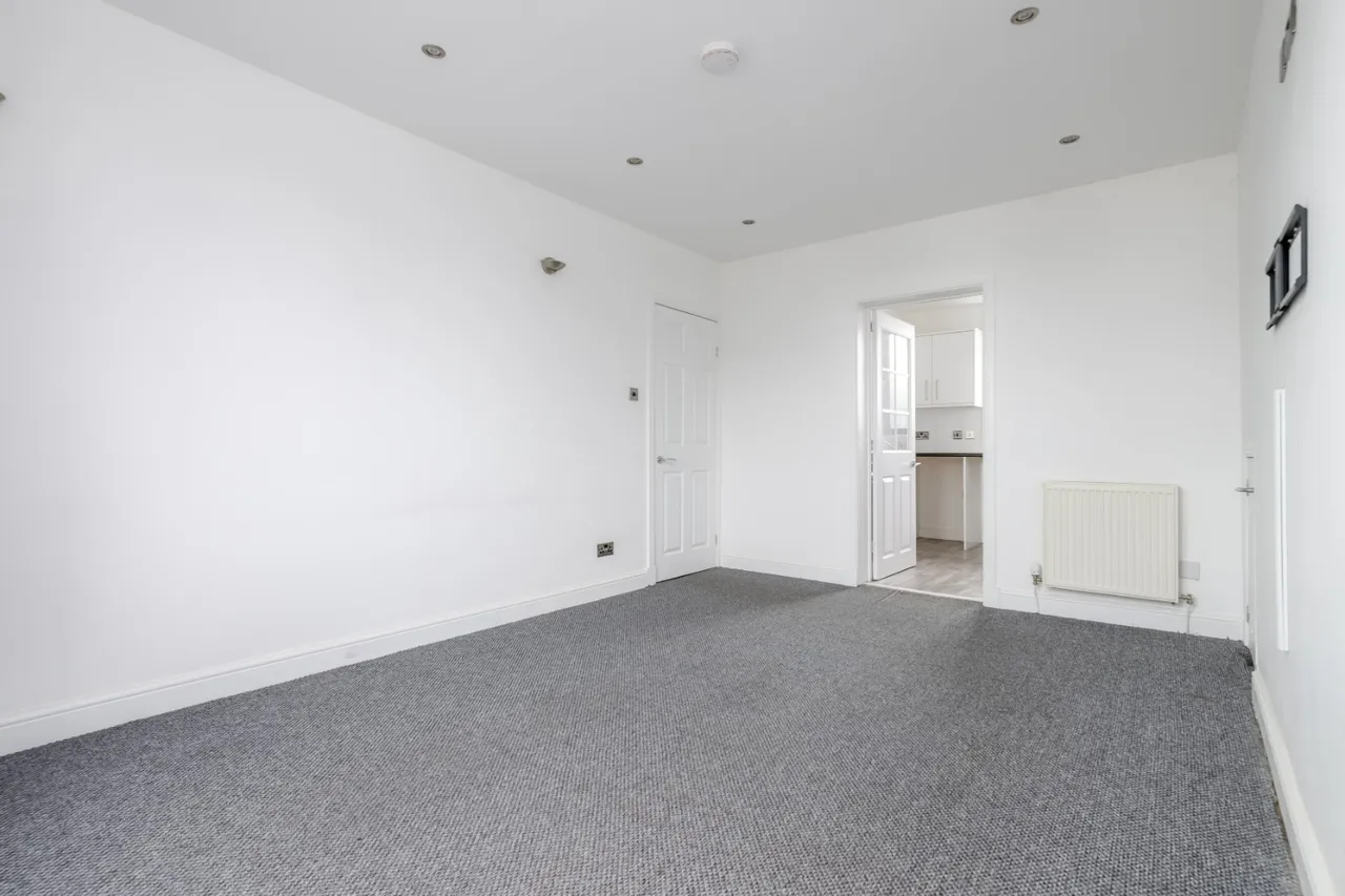 Kelso Place, Kirkcaldy, KY2 5BG, photo 4