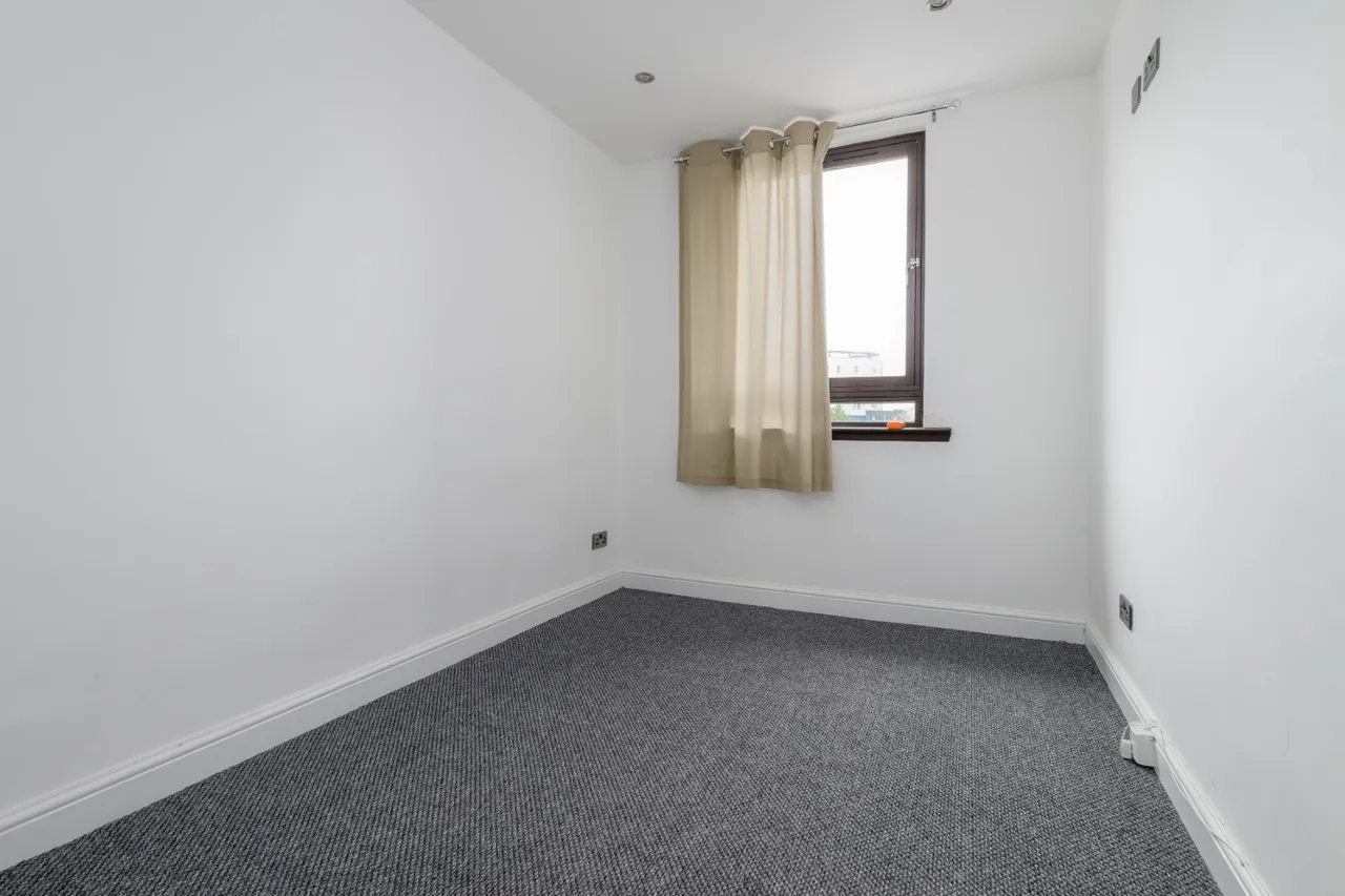 Kelso Place, Kirkcaldy, KY2 5BG, photo 12