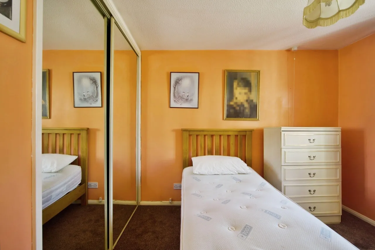 Teresa Mews, Walthamstow, E17, photo 4