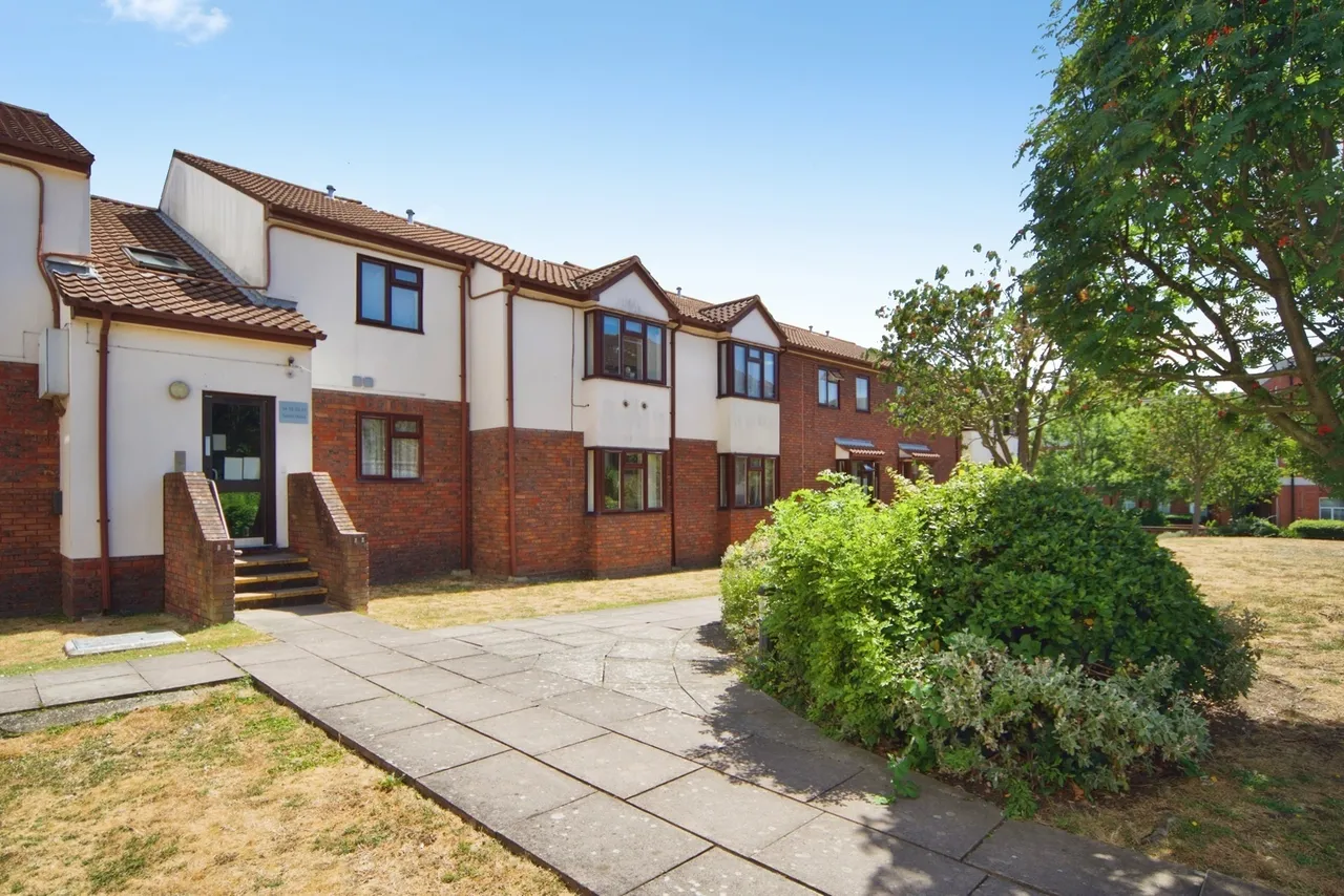 Teresa Mews, Walthamstow, E17, photo 15