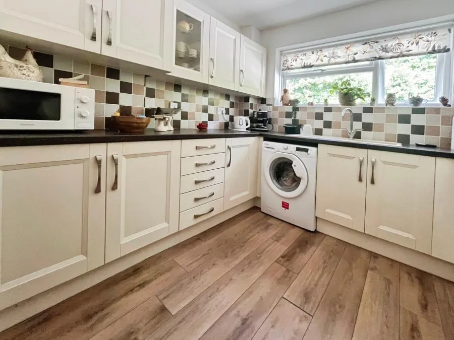 Zig Zag Road, Ventnor, PO38, photo 10