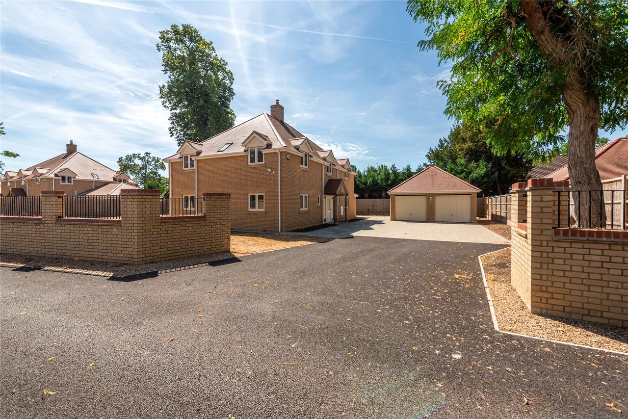 Church Street, Clifton, SG17, photo 31