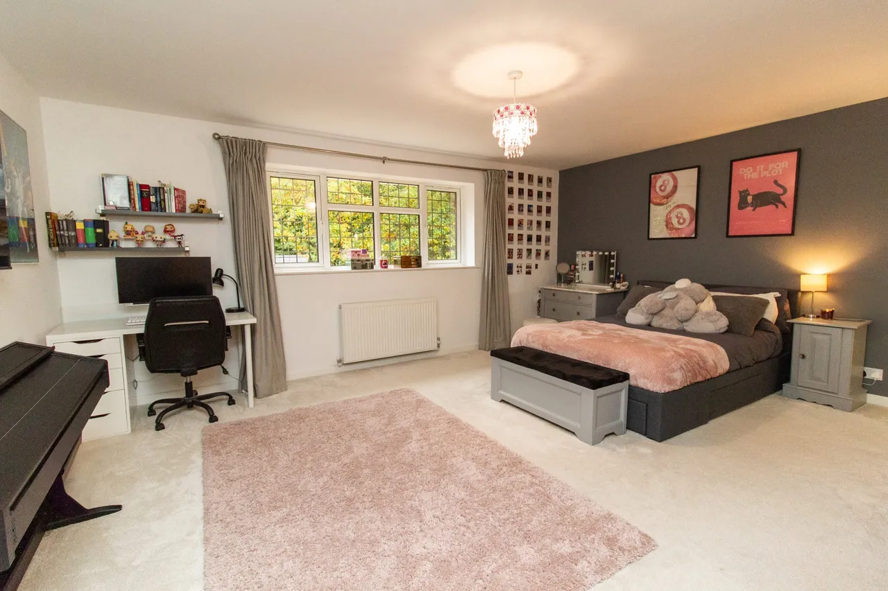 Wychwood Lodge Fitzroy Road, Fleet, GU51 4JH, photo 15