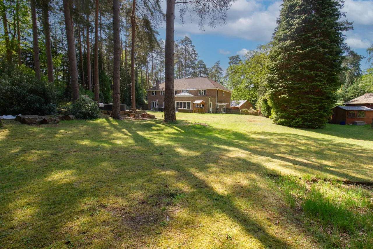 Wychwood Lodge Fitzroy Road, Fleet, GU51 4JH, photo 27