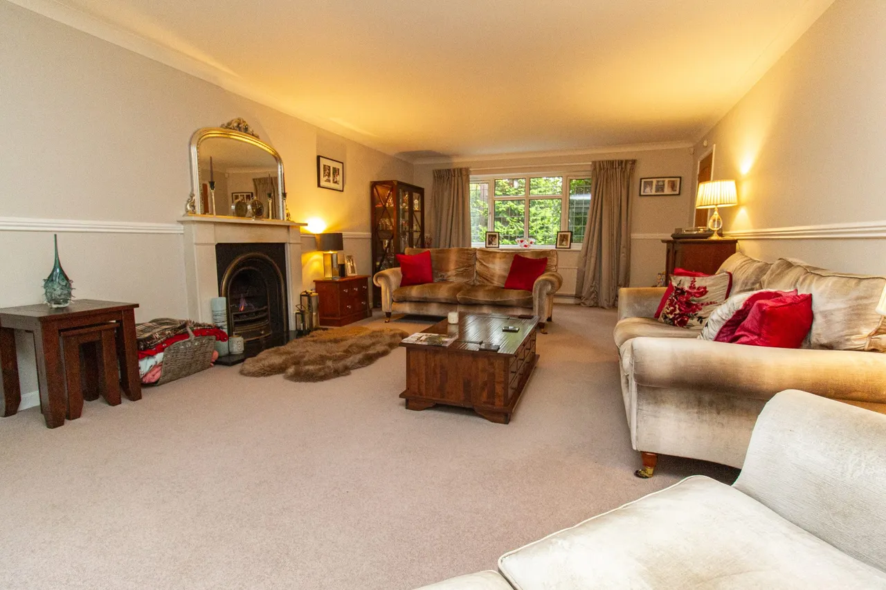 Wychwood Lodge Fitzroy Road, Fleet, GU51 4JH, photo 11