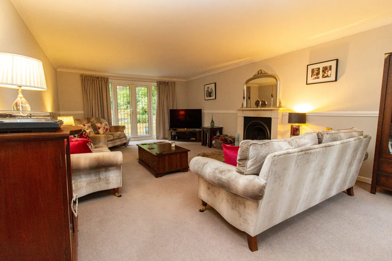 Wychwood Lodge Fitzroy Road, Fleet, GU51 4JH, photo 12
