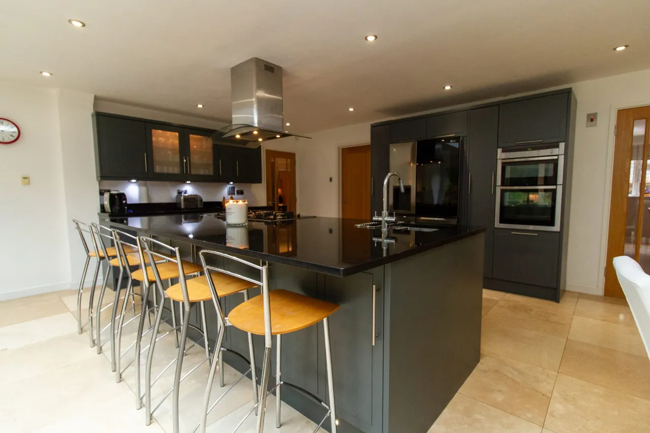 Wychwood Lodge Fitzroy Road, Fleet, GU51 4JH, photo 6