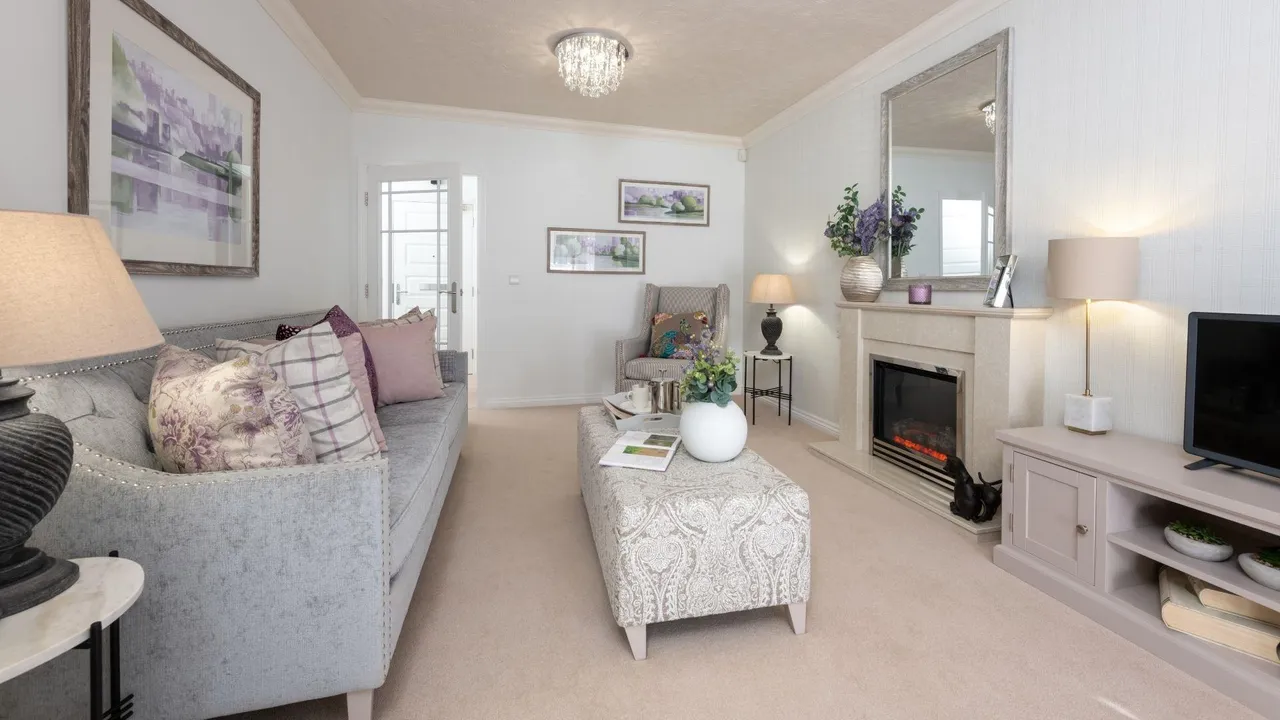 Thorpe Road, Staines-Upon-Thames, TW18, photo 10