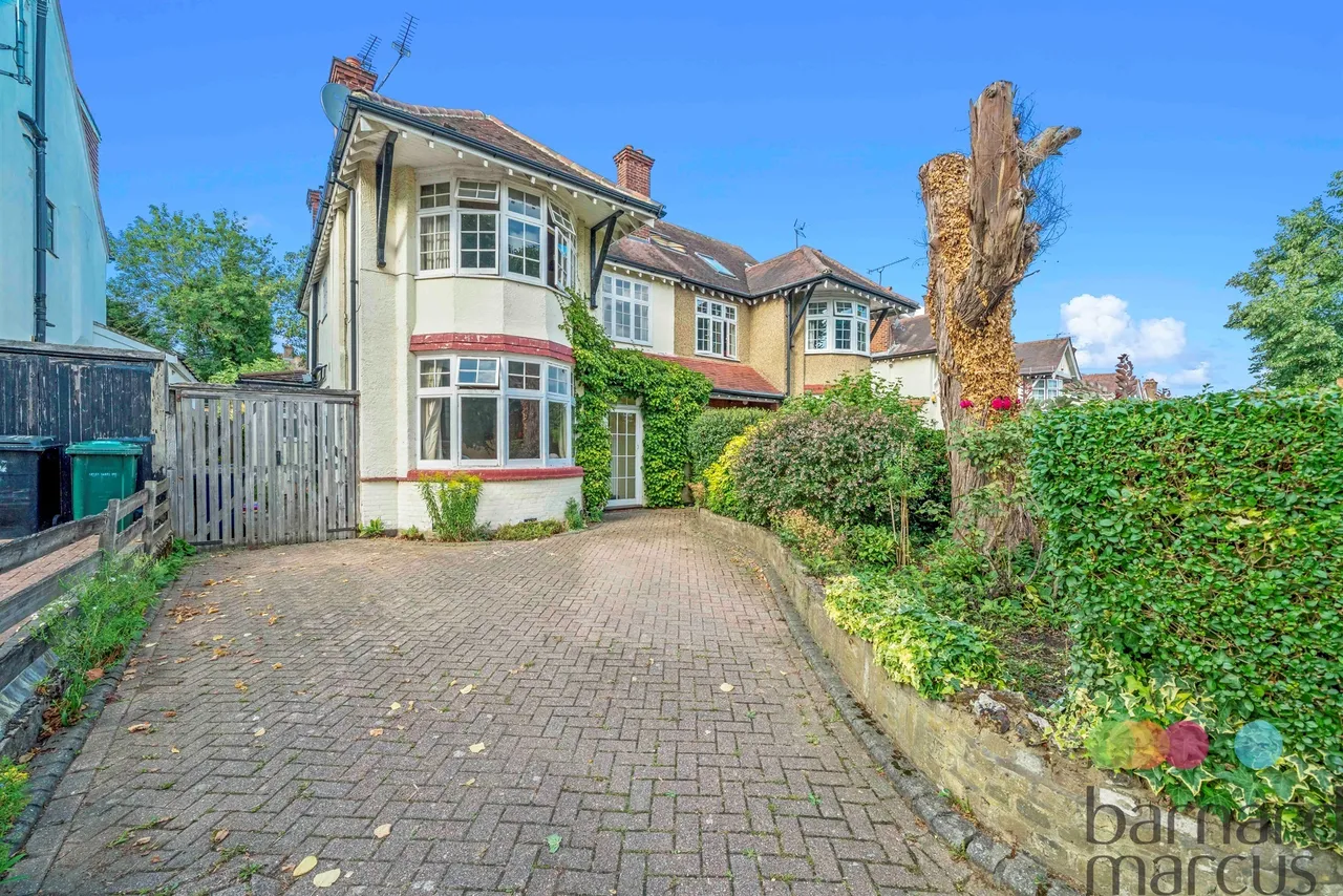Ravensdale Avenue, London, photo 8