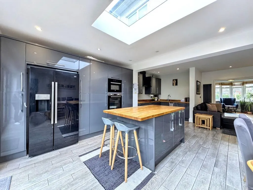 Deans Lane, Edgware, HA8, Edgware, photo 3