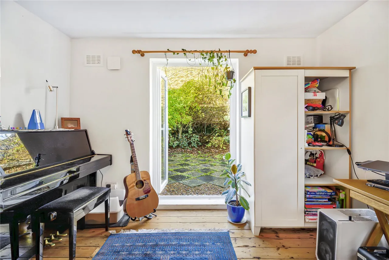 Glenelg Road, London, SW2, photo 11