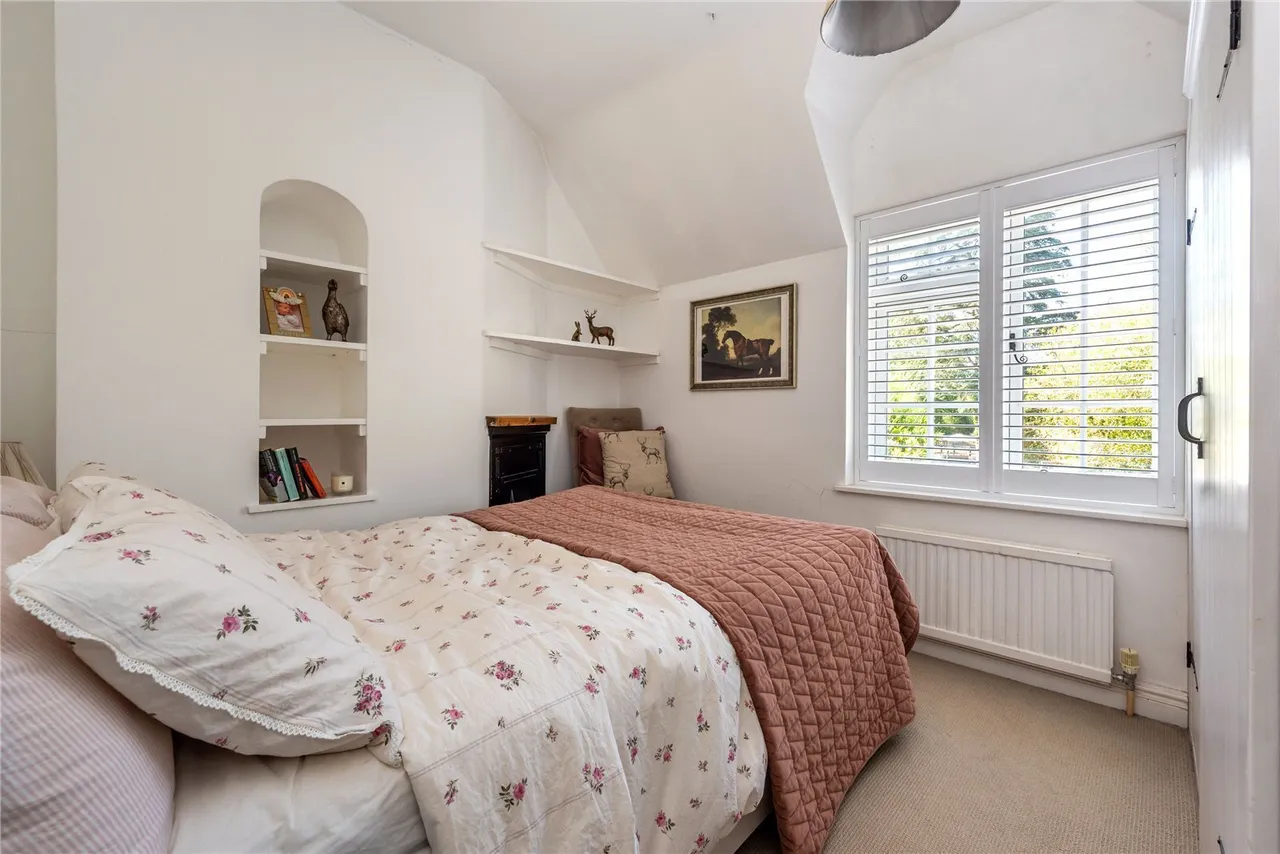 Standon Lane, Ockley, RH5, photo 15