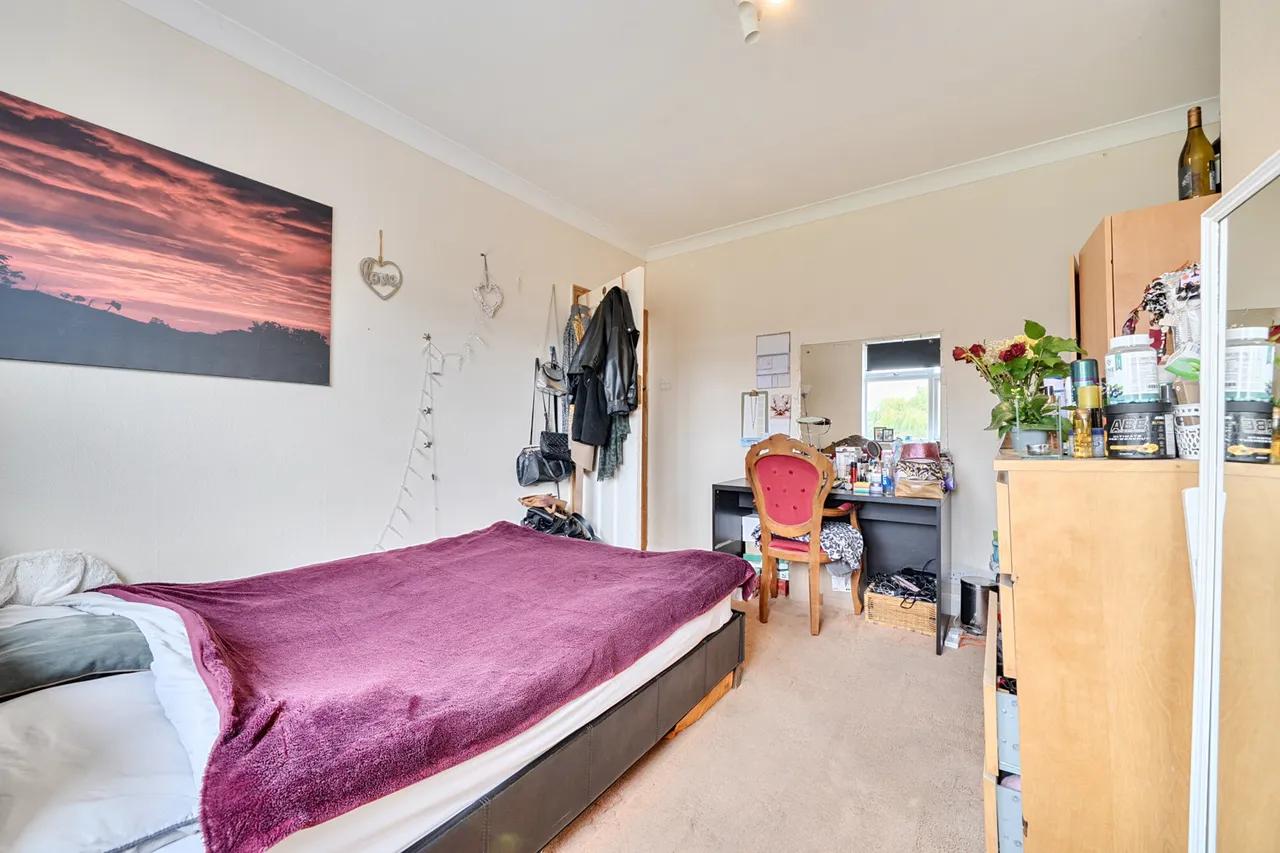 Corbins Lane, Harrow, HA2, photo 4