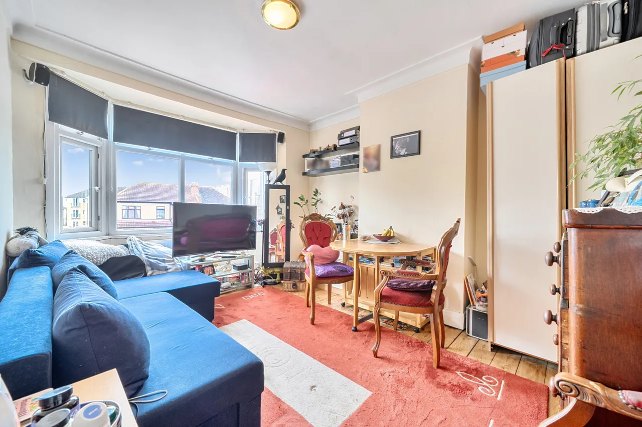 Corbins Lane, Harrow, HA2, photo 5