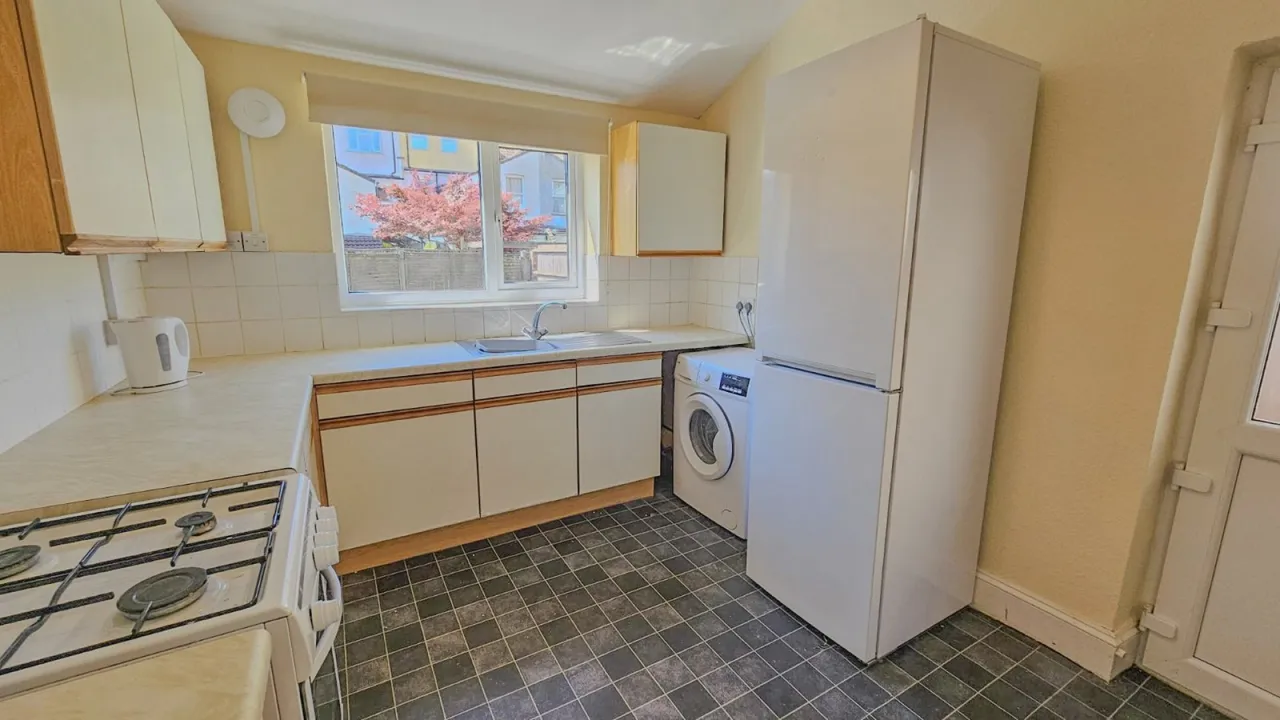 5 bed house to rent, Highbury Road, Horfield, BS7