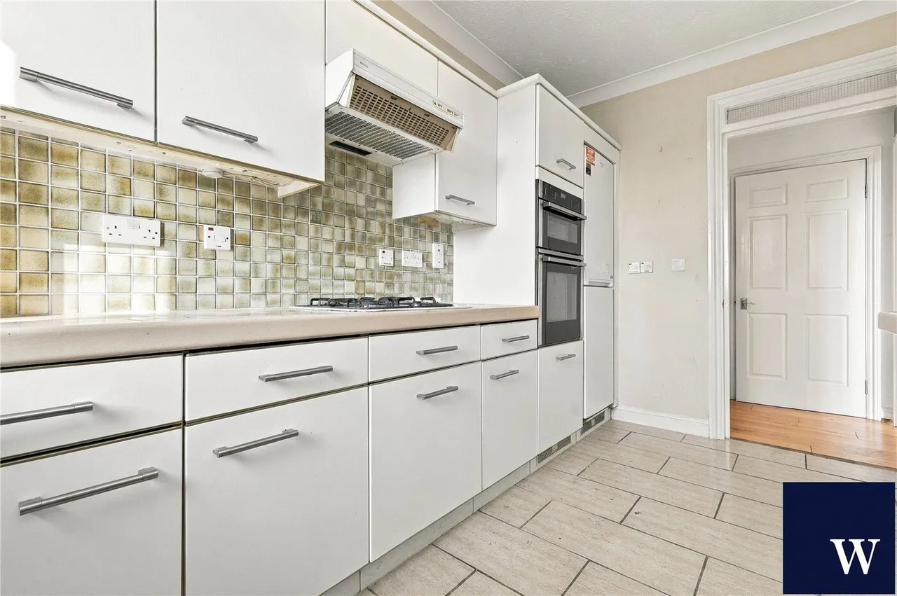 Hamilton Square, Finchley, N12, photo 7