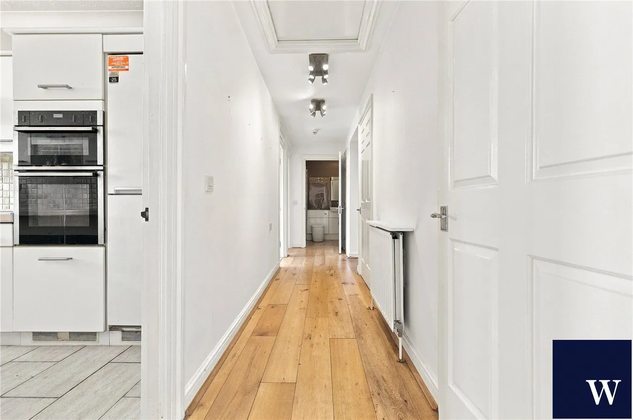 Hamilton Square, Finchley, N12, photo 6