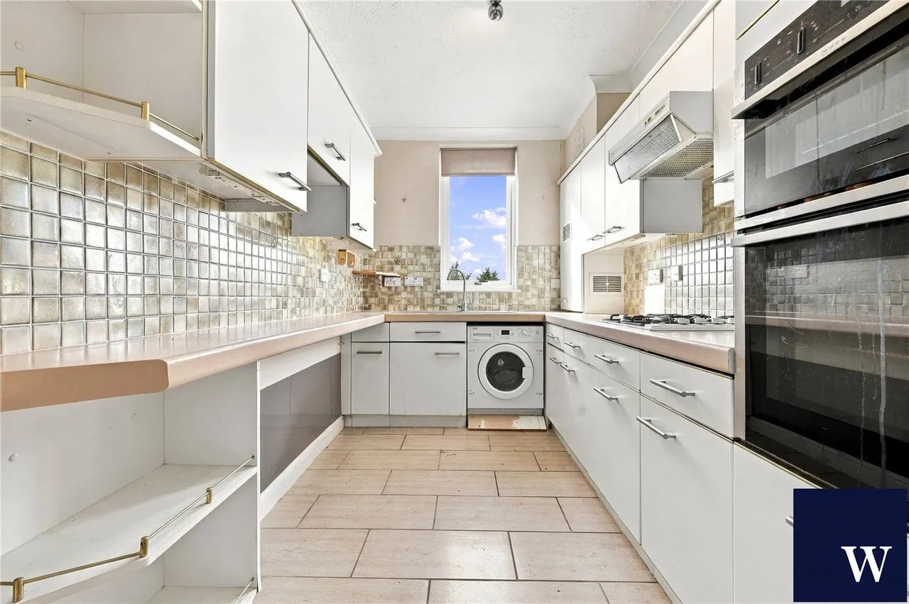 Hamilton Square, Finchley, N12, photo 13