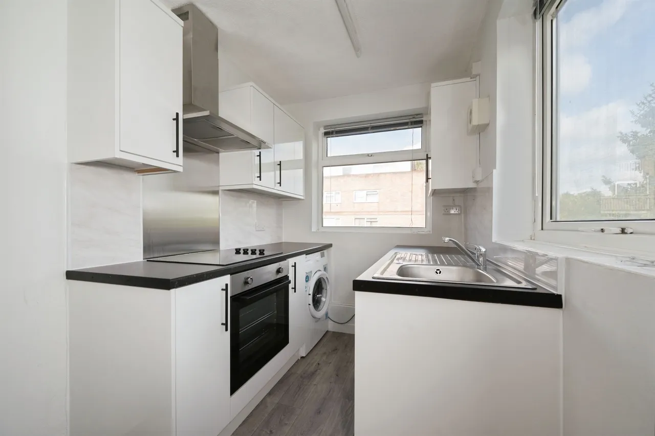 Brook Valley, Southampton, SO16, photo 6