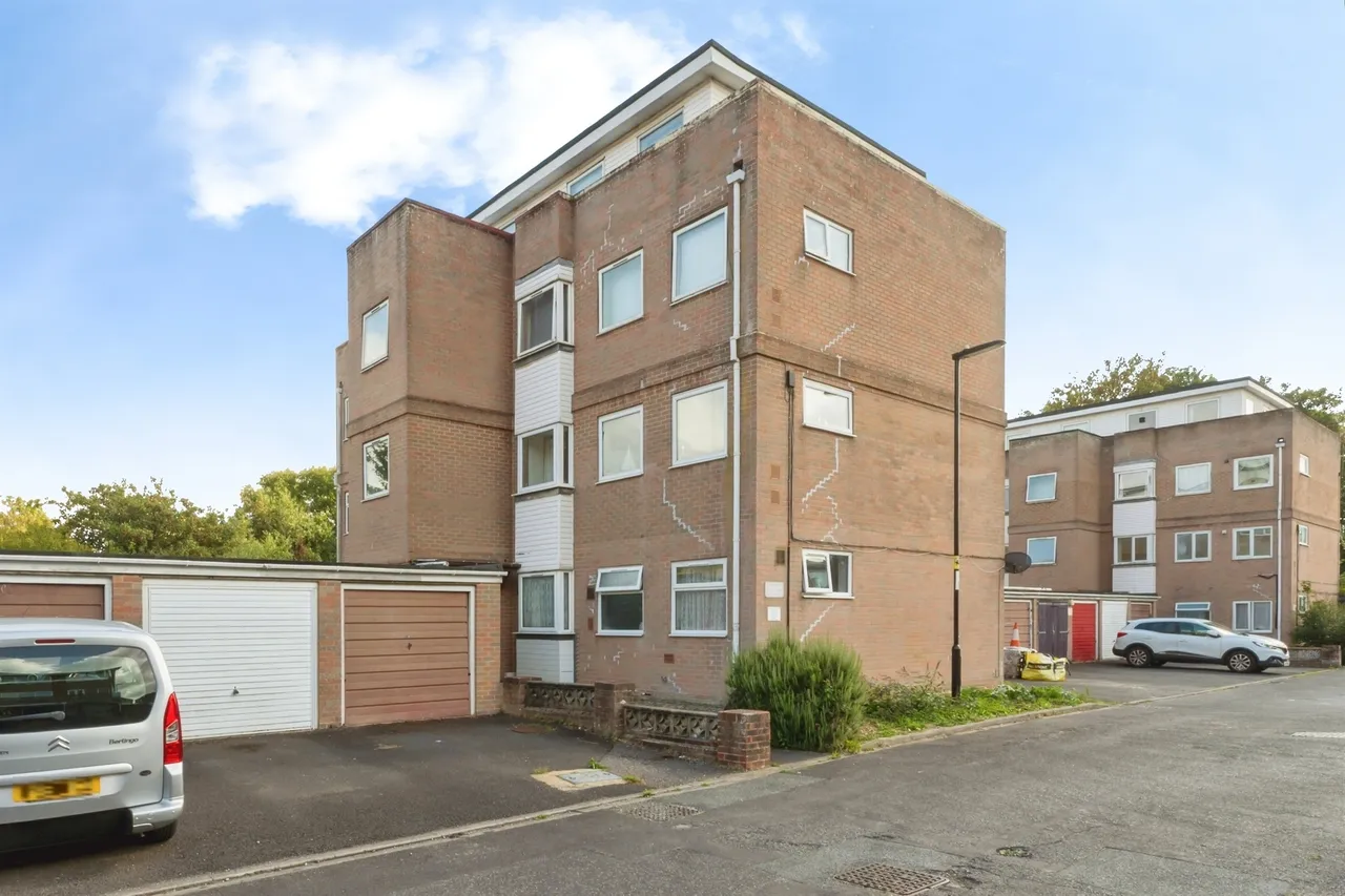 Brook Valley, Southampton, SO16, photo 21