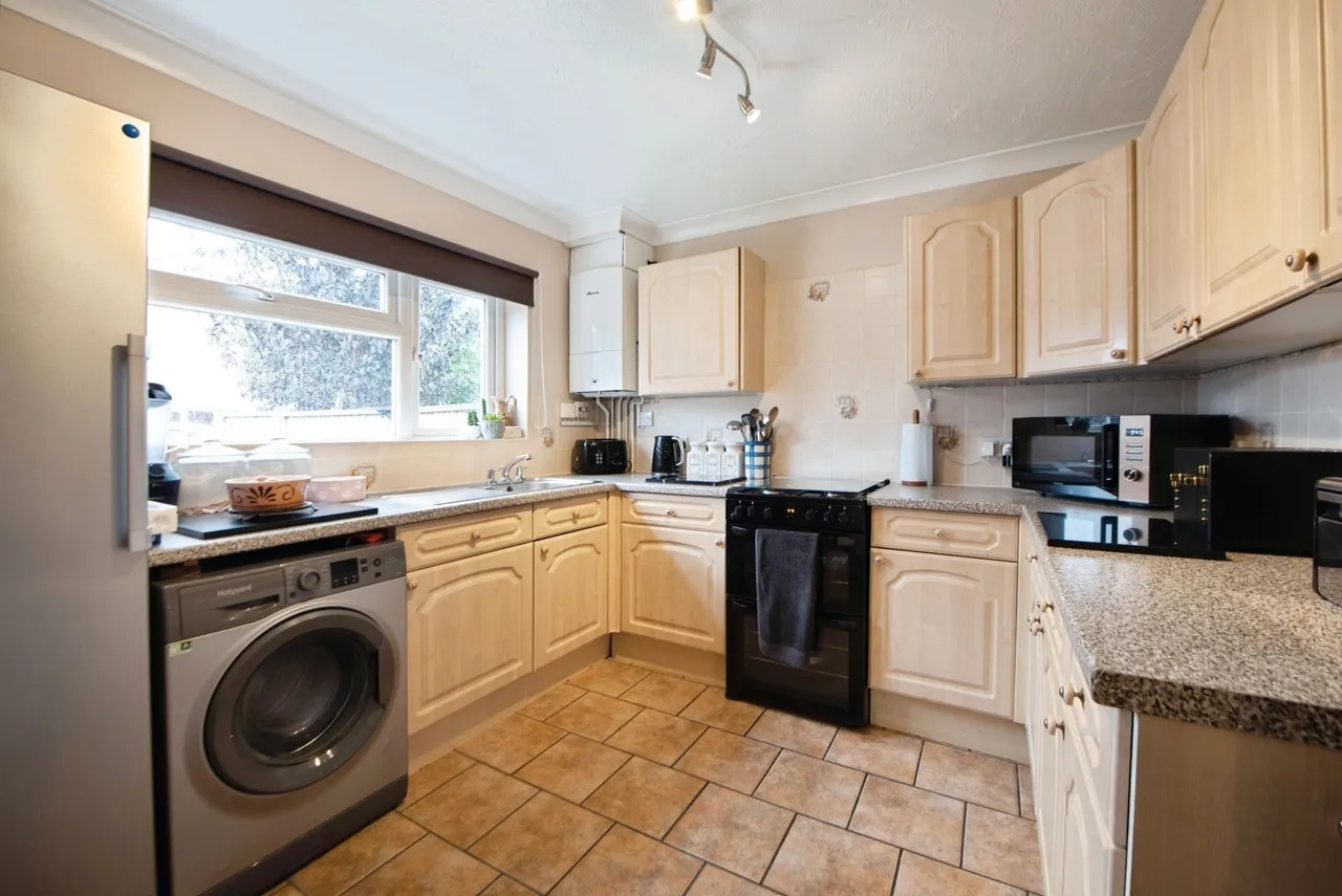 Elizabeth Court, Fareham, PO14, photo 6