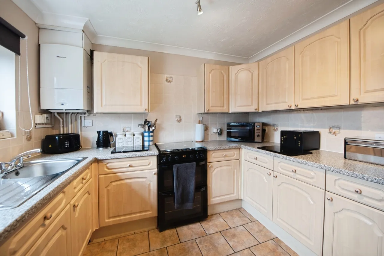 Elizabeth Court, Fareham, PO14, photo 15