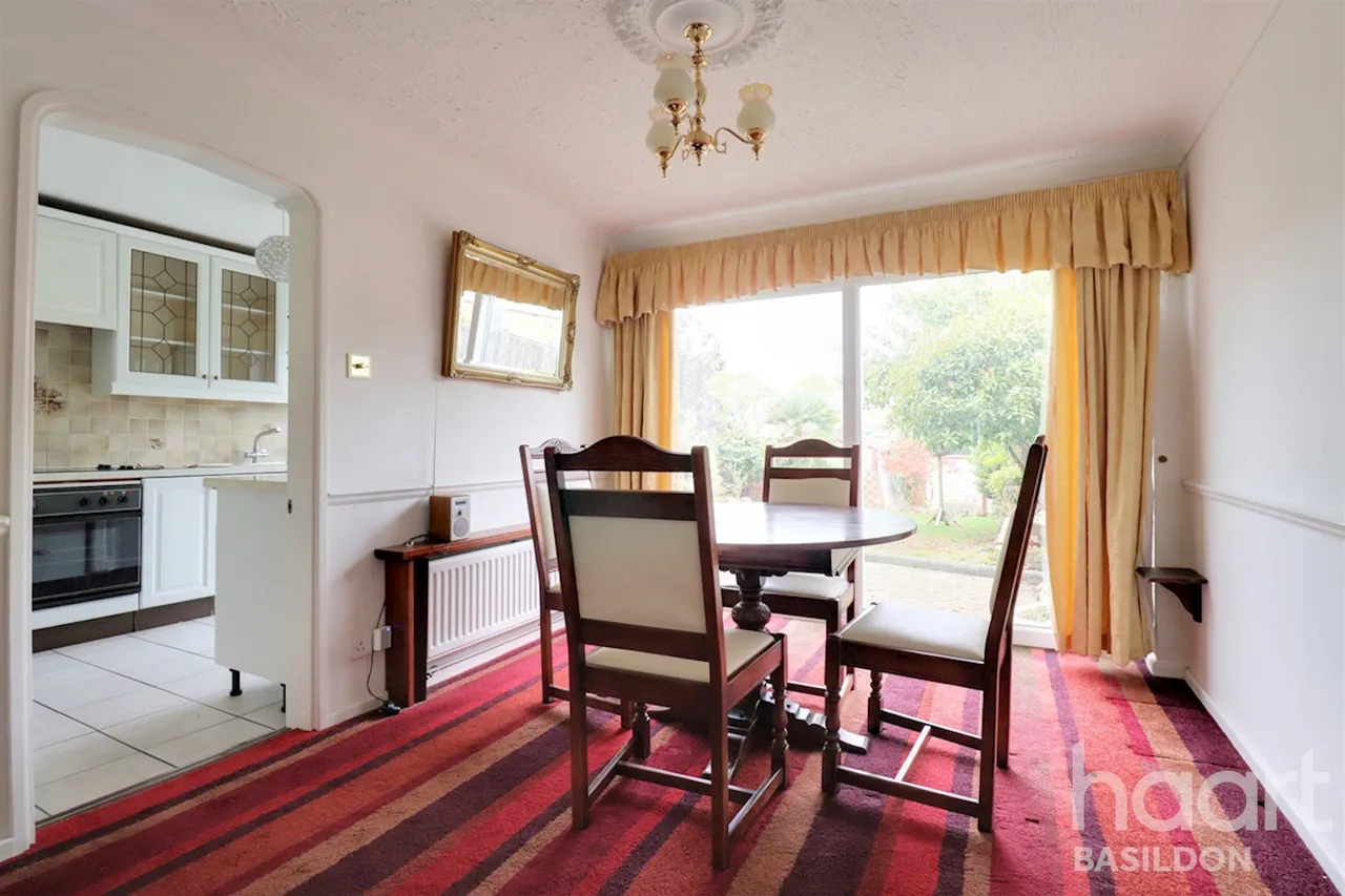 Falstones, Basildon, SS15, photo 6