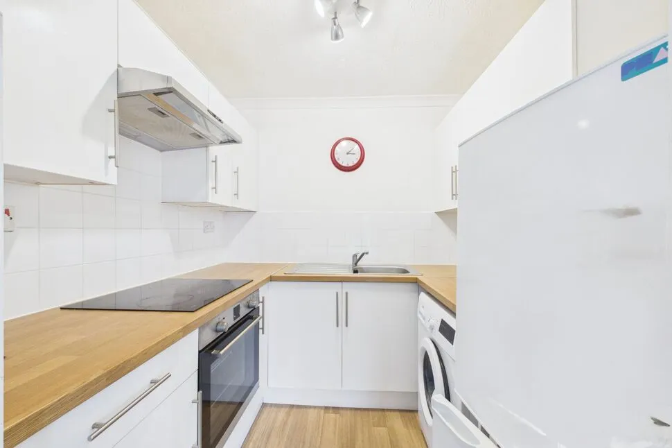 Knights Manor Way, Dartford, Kent, DA1, photo 3