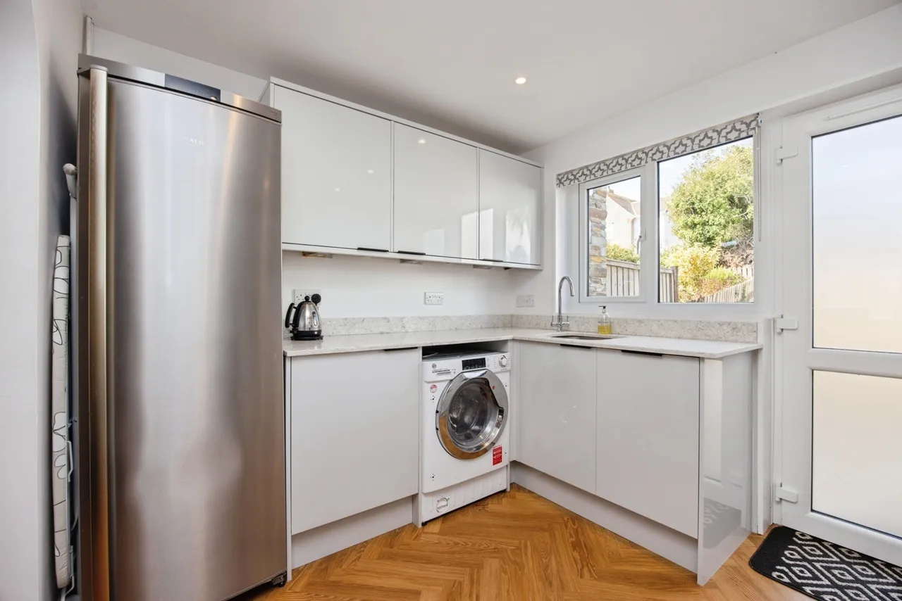 Sarahs View, Padstow, PL28, photo 9